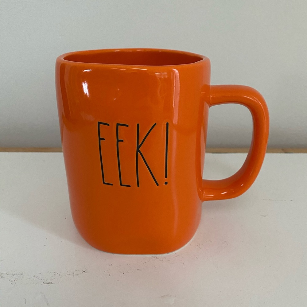 Rae Dunn EEk Mug